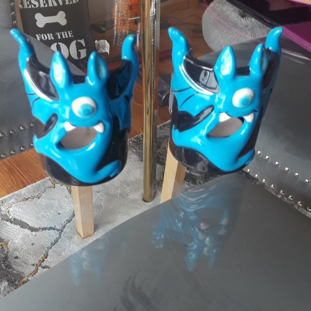 Bat candle holders